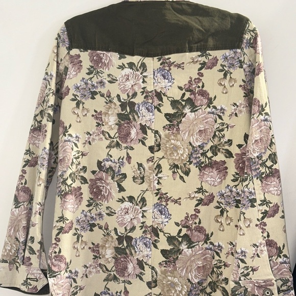 English Rose Floral Women's Studded Jacket Size S - Picture 2 of 3